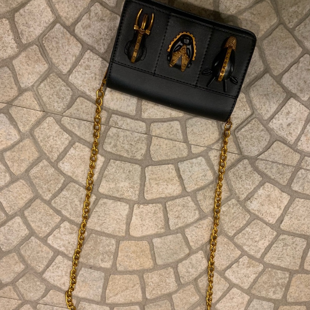 Crossbody bag
